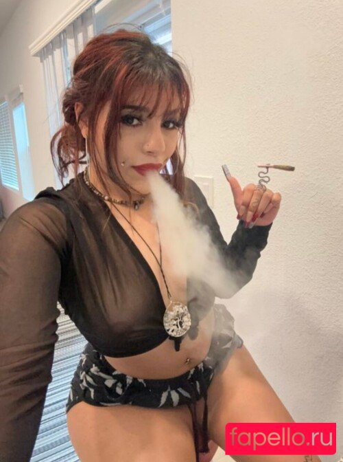 Yourxgoldfish Nude Onlyfans Photo 32