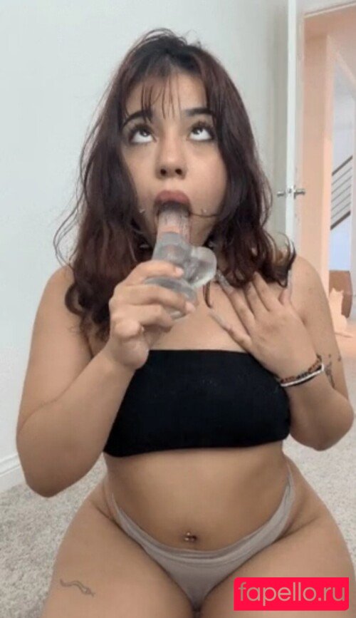 Yourxgoldfish Nude Onlyfans Photo 16