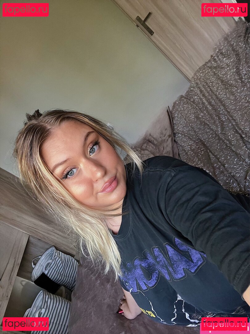 Elin W Nude Onlyfans Photo 7