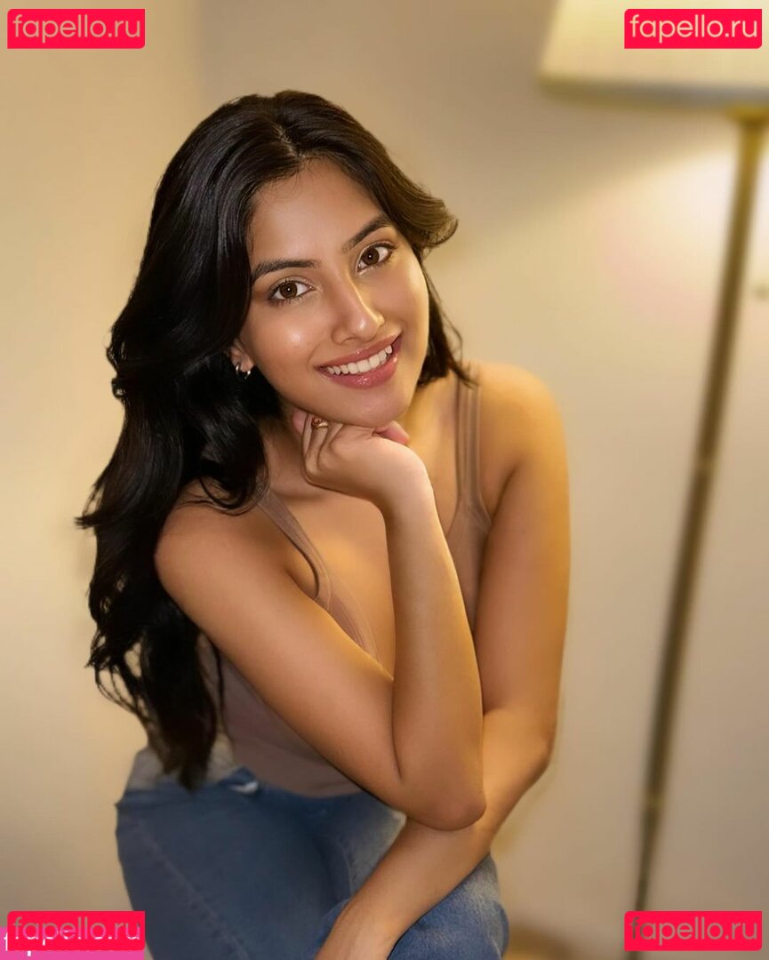 Twarita Nagar Nude Onlyfans Photo 17