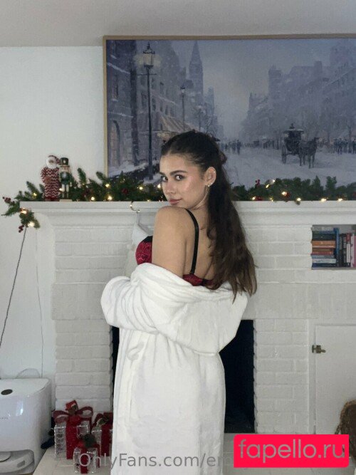 Emily Alexander Nude Onlyfans Photo 34