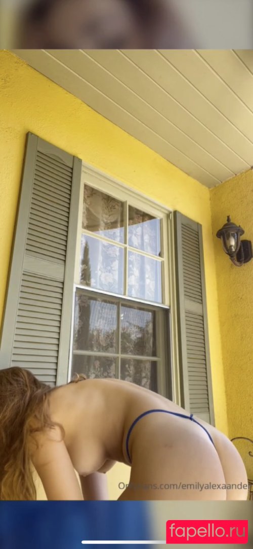 Emily Alexander Nude Onlyfans Photo 7