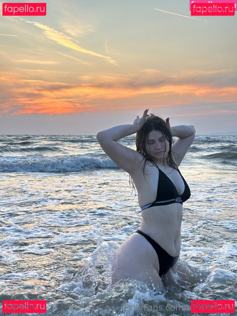 Nina Polibio Nude Onlyfans Photo 9