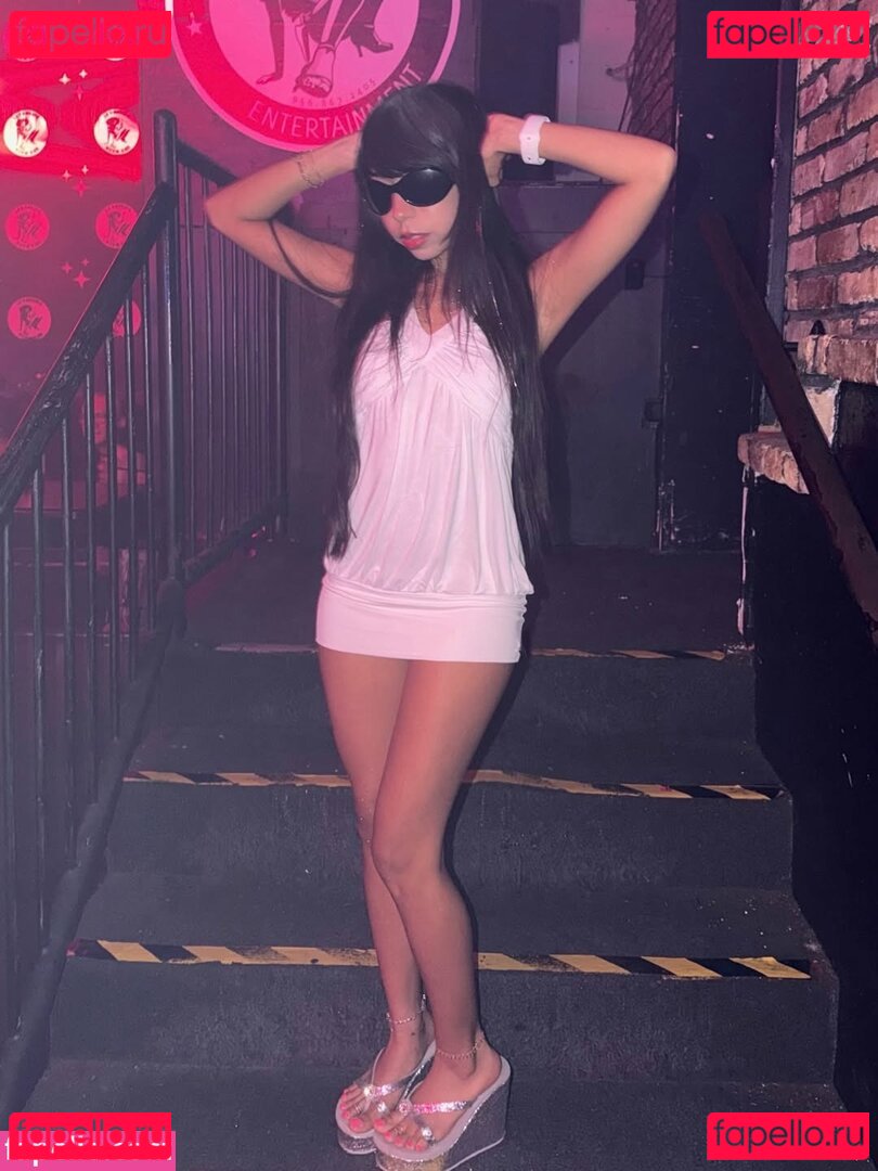 Deertears Nude Onlyfans Photo 4