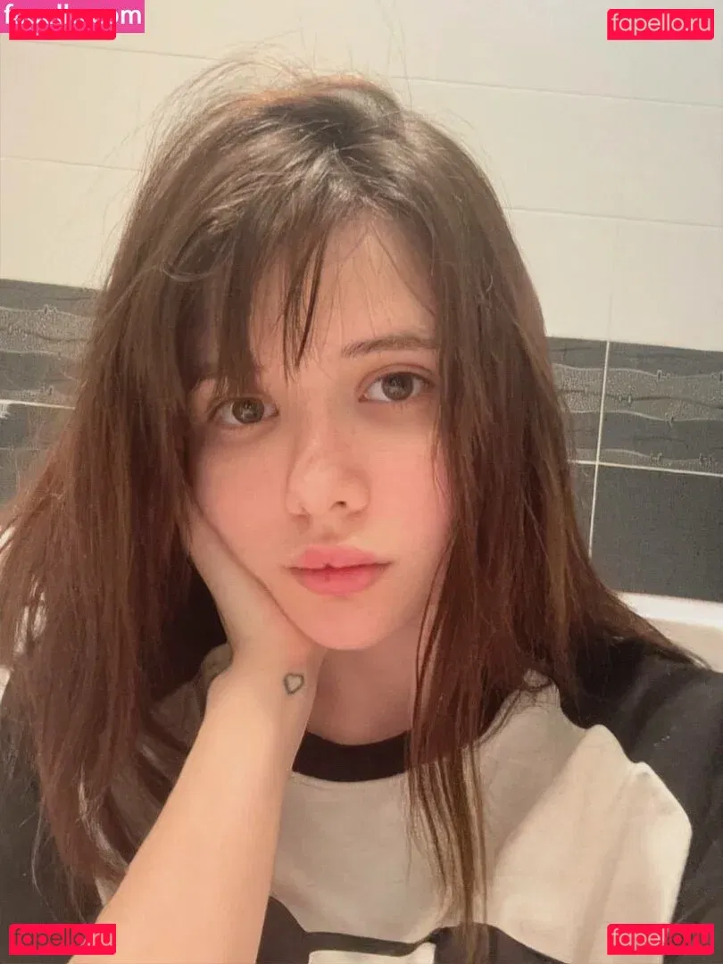 Fraulein Milk Onlyfans Photo Gallery 