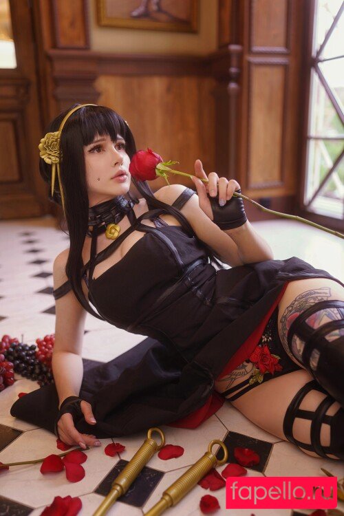 Fraulein Milk Nude Onlyfans Photo 4