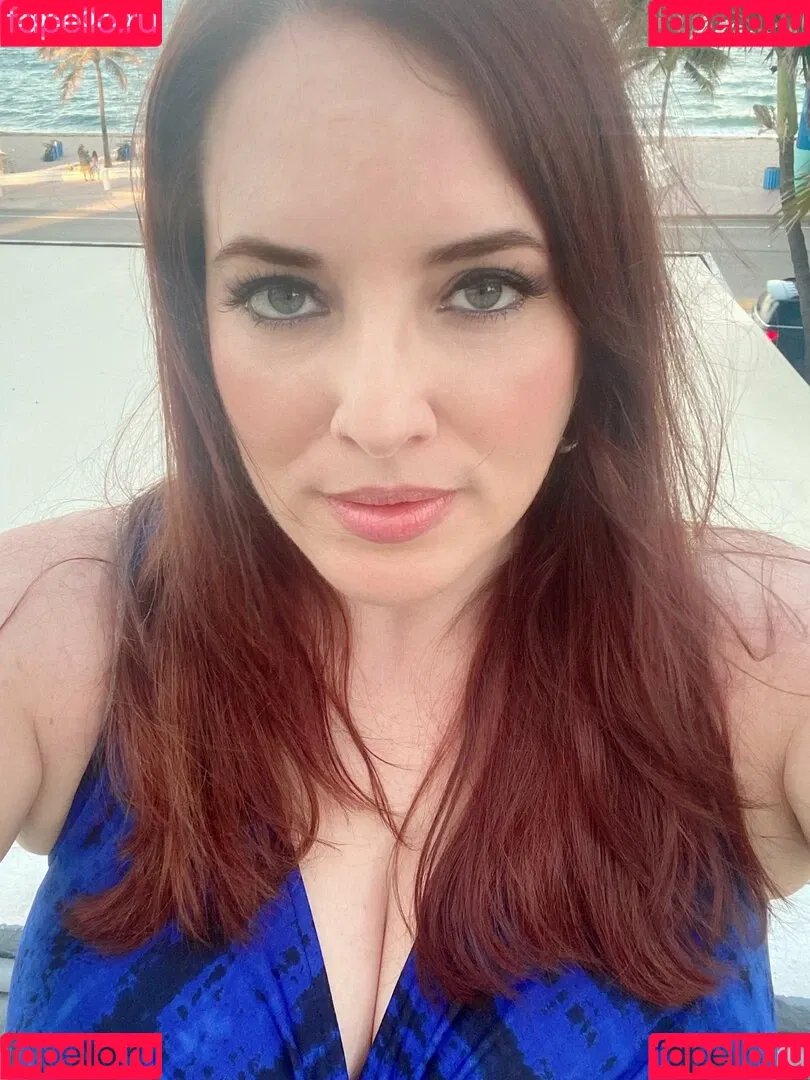 Maggie Green Onlyfans Photo Gallery 