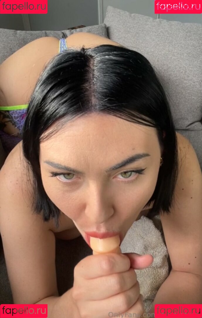 Aussievalarie Onlyfans Photo Gallery 