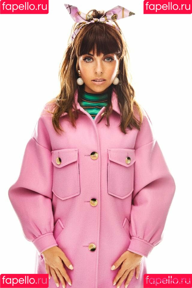 Louisa Lytton Onlyfans Photo Gallery 