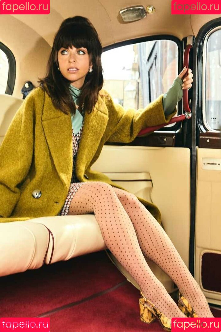 Louisa Lytton Onlyfans Photo Gallery 