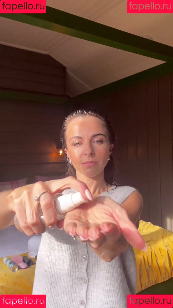 Louisa Lytton Onlyfans Photo Gallery 