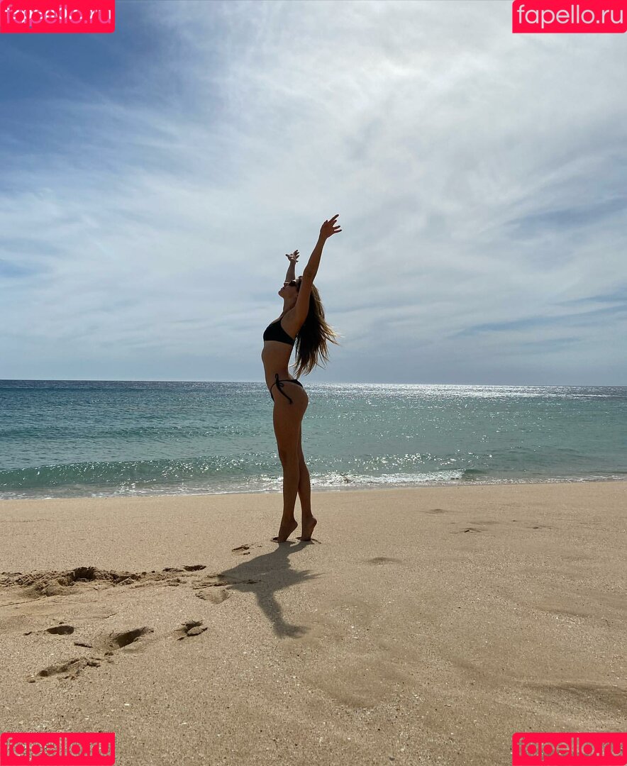 Stephanie Cayo Onlyfans Photo Gallery 