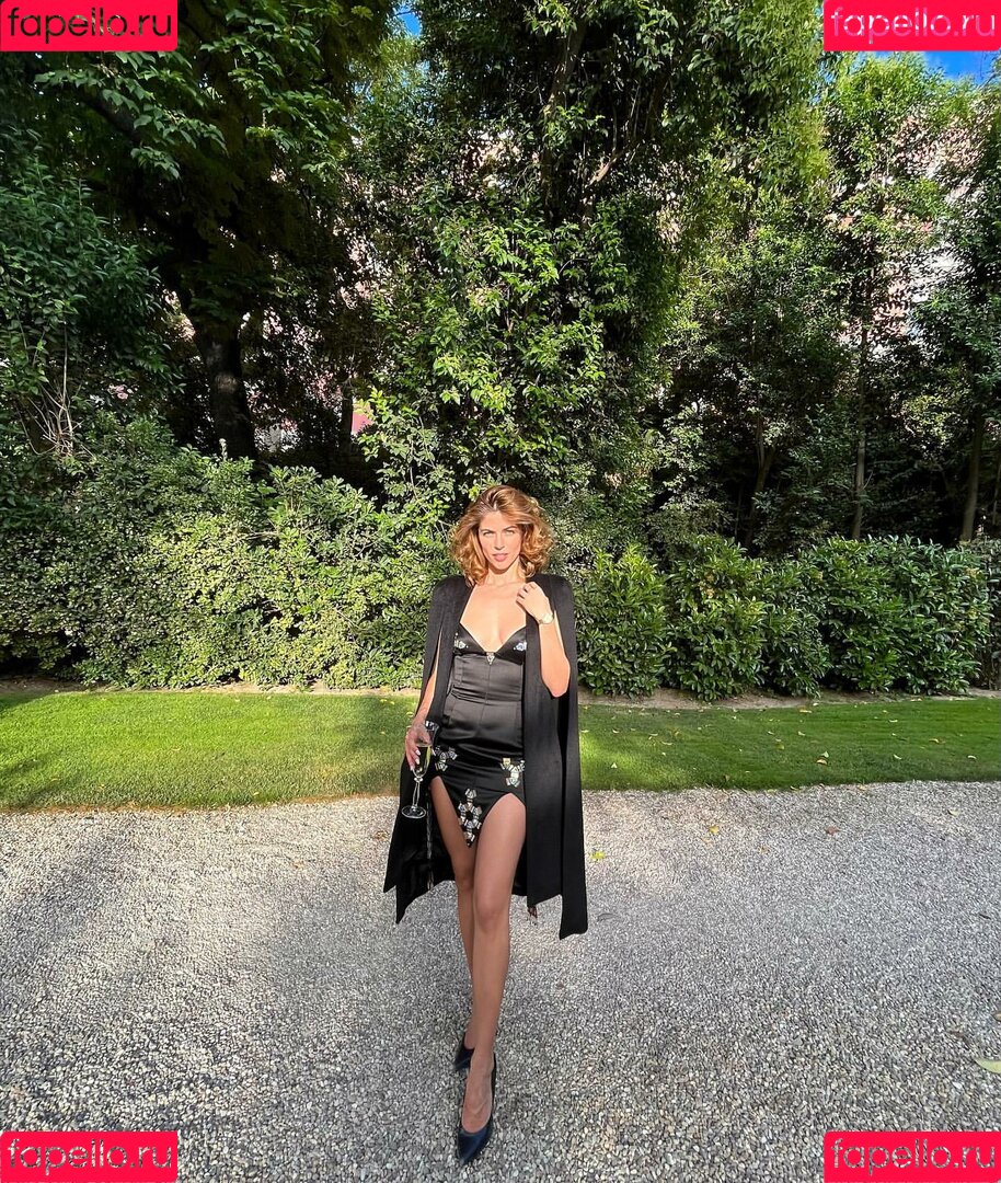 Stephanie Cayo Onlyfans Photo Gallery 