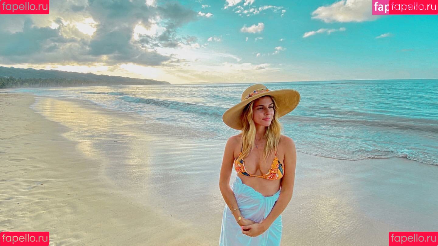 Stephanie Cayo Onlyfans Photo Gallery 