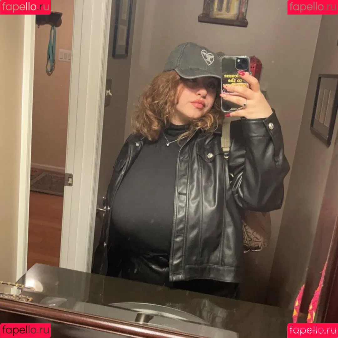 Sophia A Onlyfans Photo Gallery 