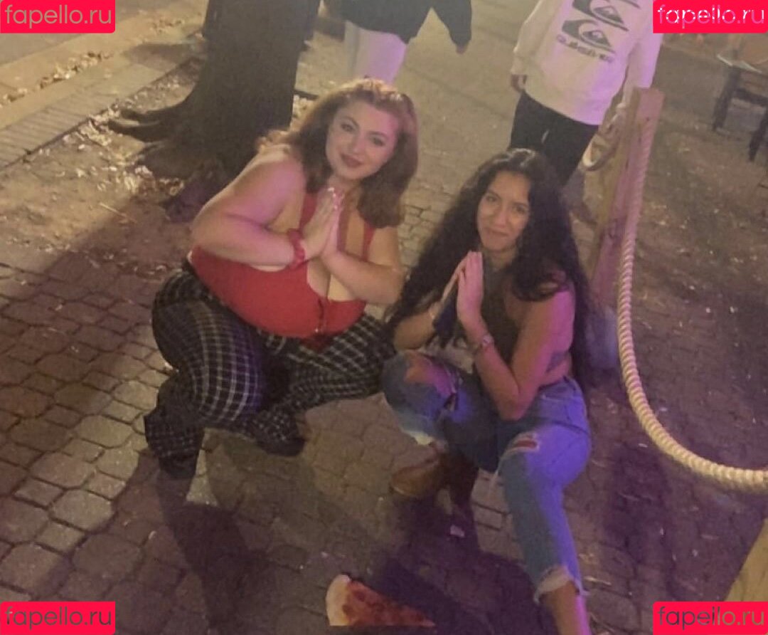 Sophia A Onlyfans Photo Gallery 