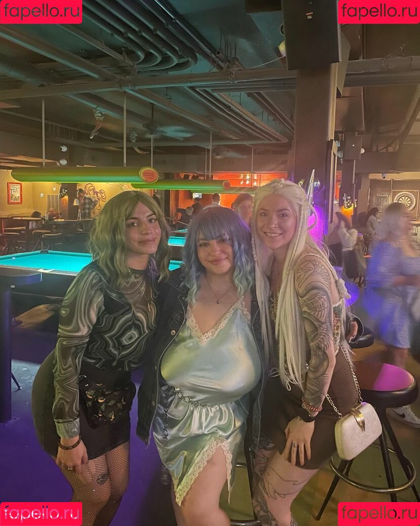 Sophia A Onlyfans Photo Gallery 