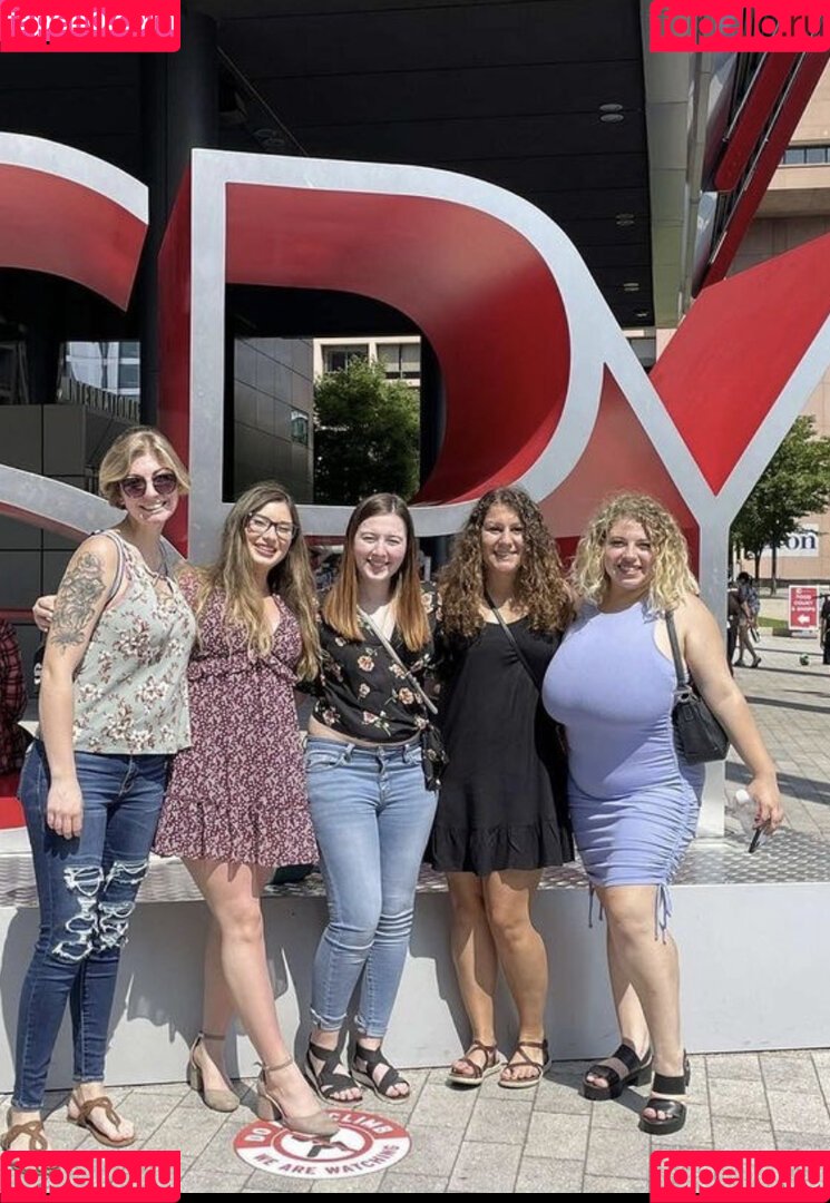 Sophia A Onlyfans Photo Gallery 