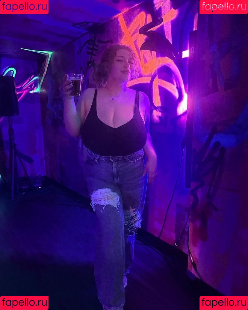 Sophia A Onlyfans Photo Gallery 