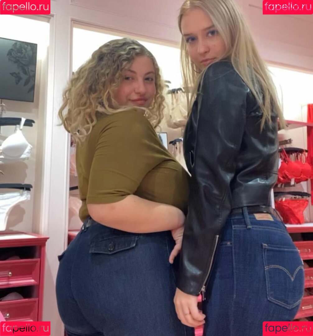 Sophia A Onlyfans Photo Gallery 