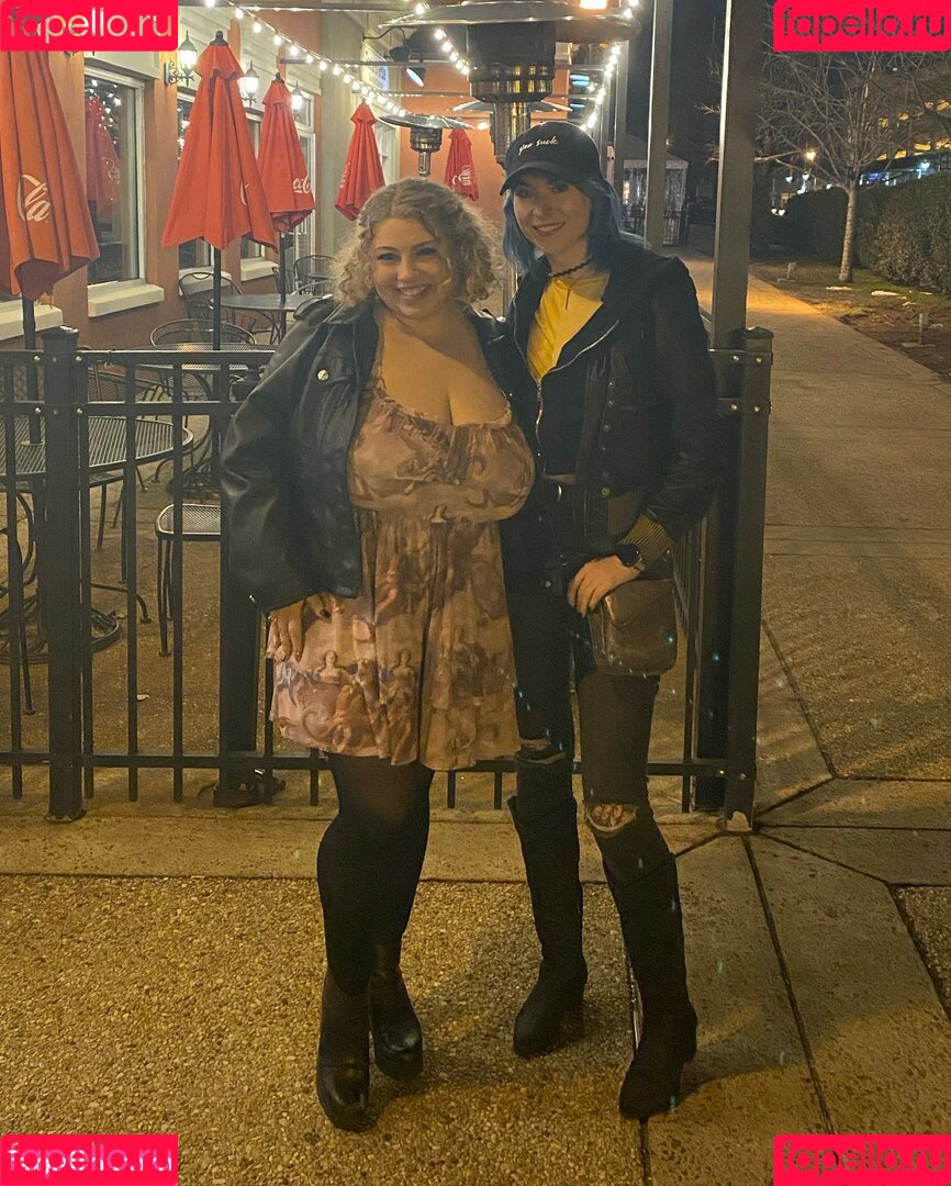 Sophia A Onlyfans Photo Gallery 