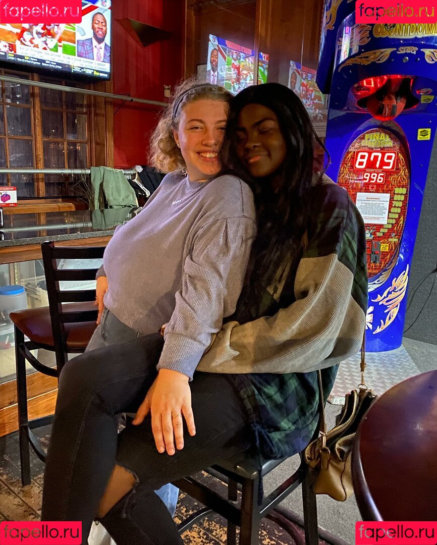 Sophia A Onlyfans Photo Gallery 