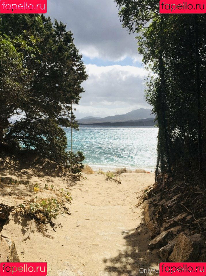 freeleila Onlyfans Photo Gallery 