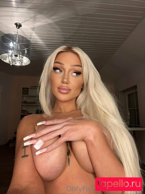 Tini Hadi Nude Onlyfans Photo 9