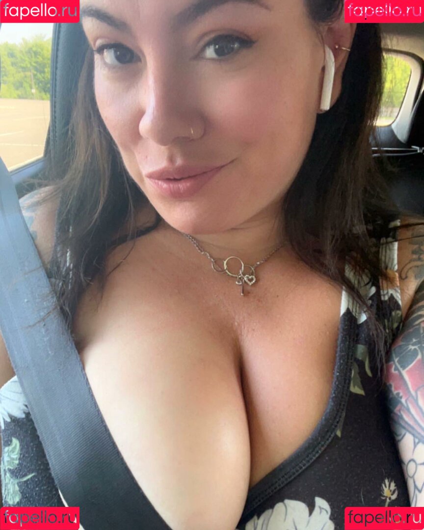 Cuntsuela Onlyfans Photo Gallery 