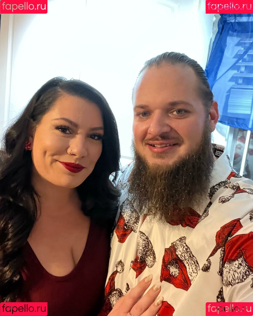 Cuntsuela Onlyfans Photo Gallery 