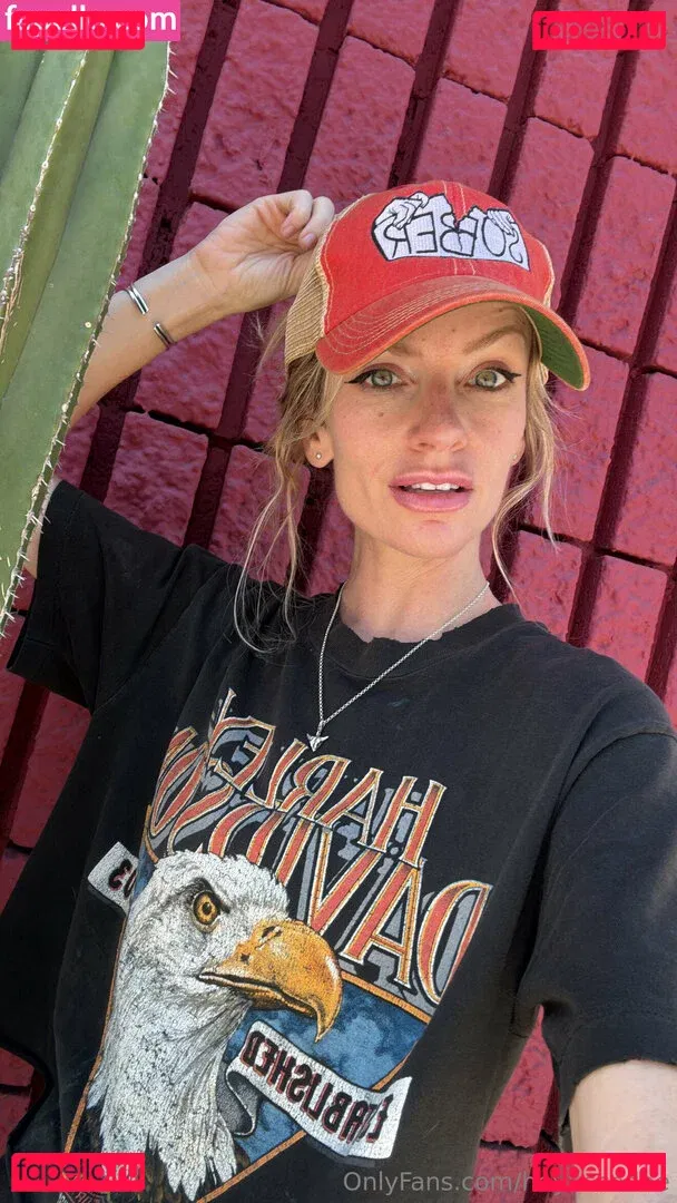 heyitscodee Onlyfans Photo Gallery 