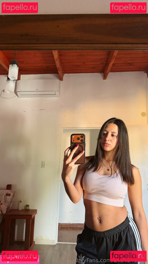 Lara Tiengo Nude Onlyfans Photo 5
