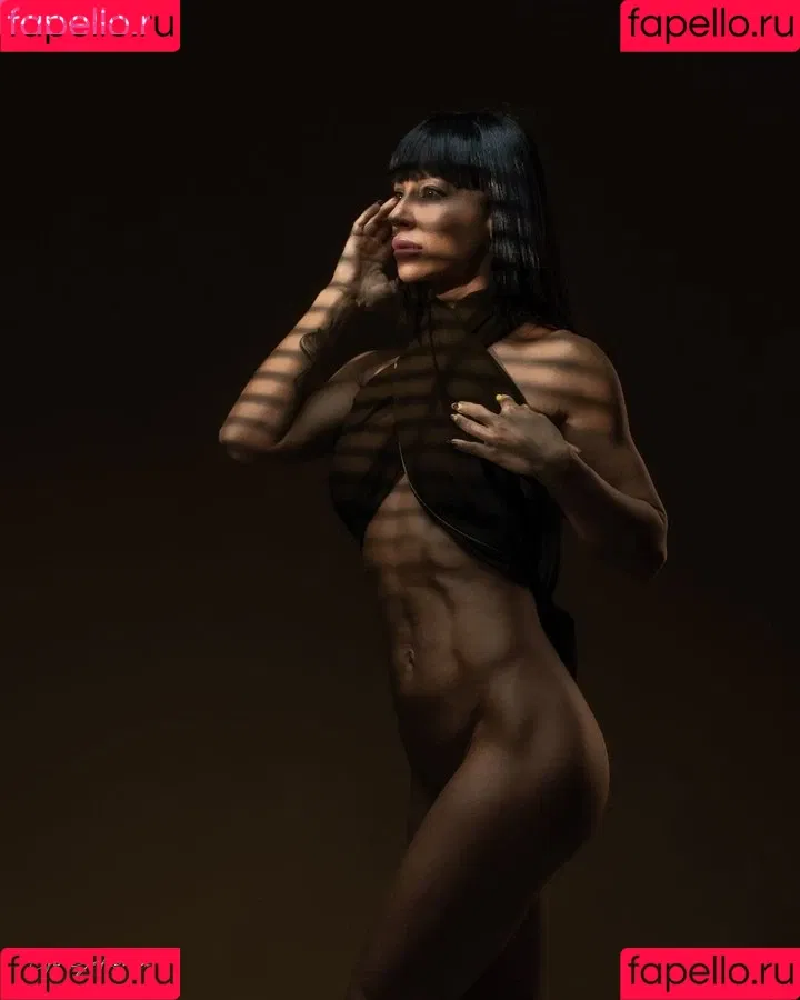 Yuli Giller Onlyfans Photo Gallery 