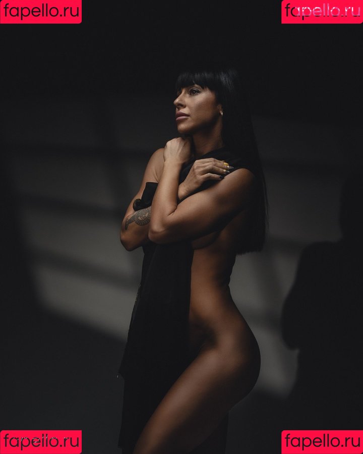 Yuli Giller Onlyfans Photo Gallery 