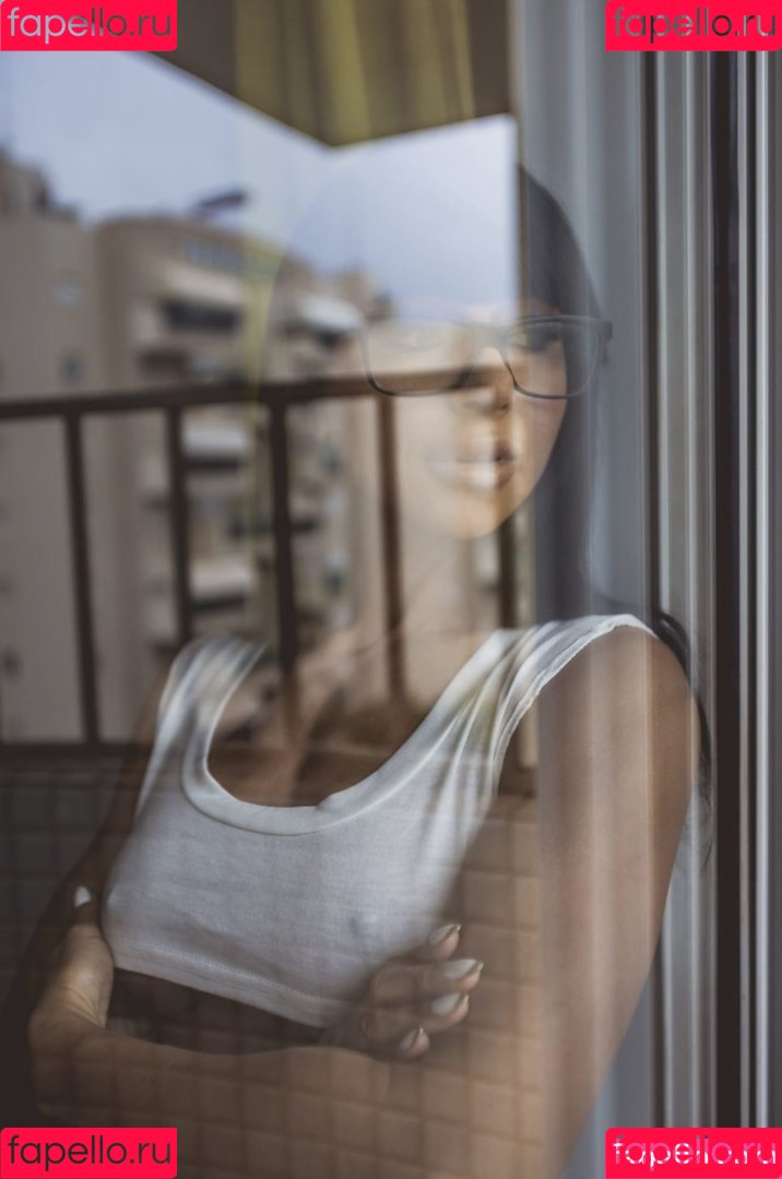 Yuli Giller Onlyfans Photo Gallery 