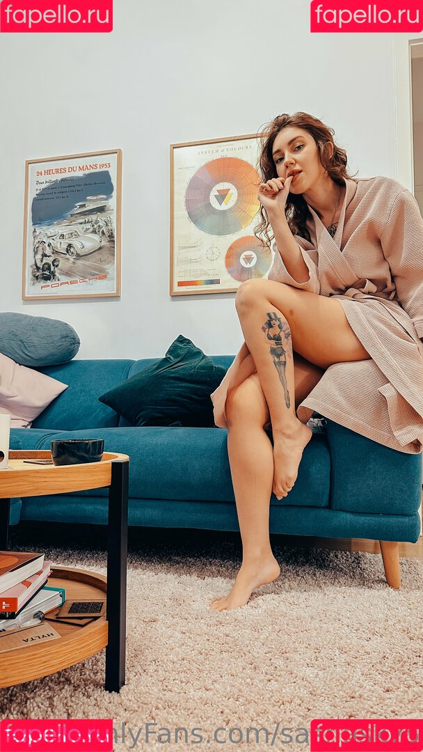 annie.opium Onlyfans Photo Gallery 