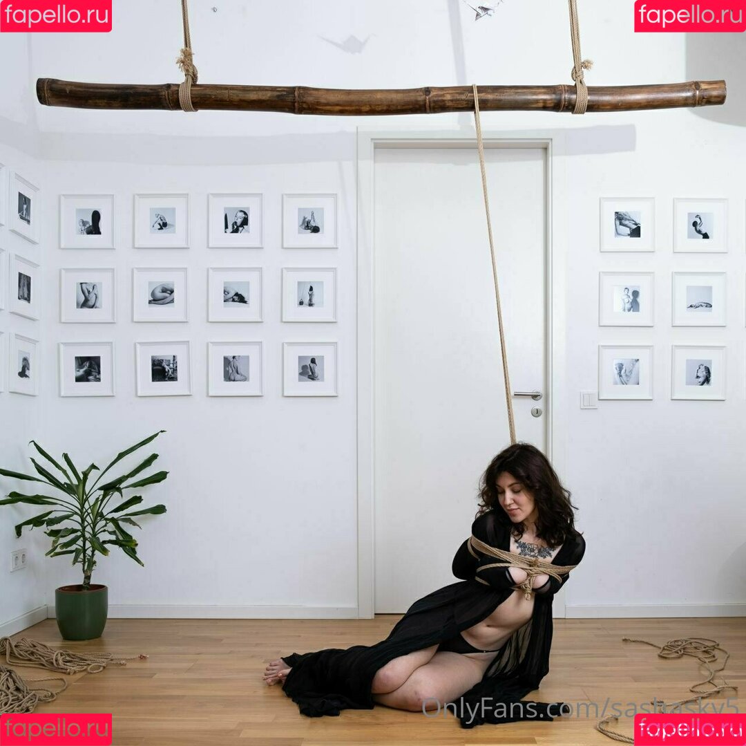 annie.opium Onlyfans Photo Gallery 