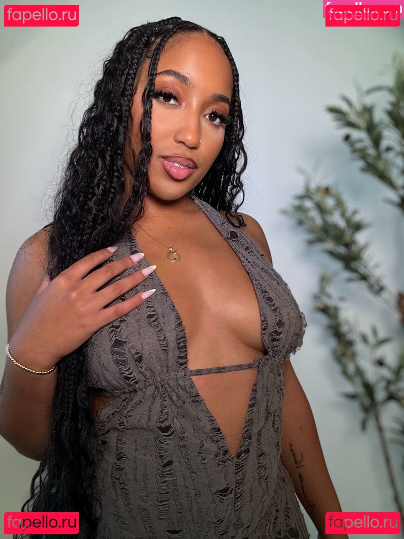 reynasberries Nude Onlyfans Photo 10