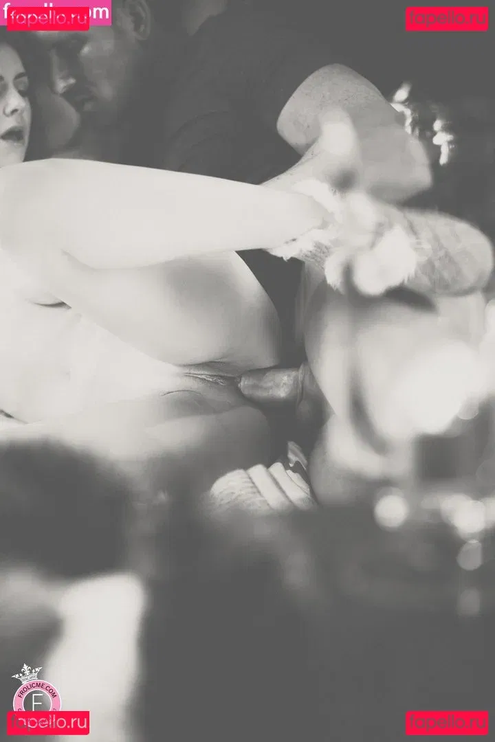 Stella Cox Onlyfans Photo Gallery 