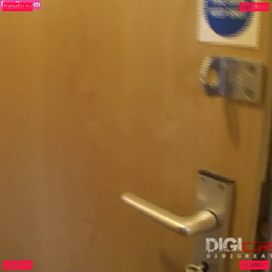 Stella Cox Onlyfans Photo Gallery 