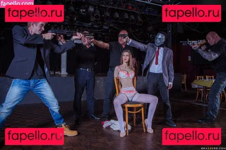 Stella Cox Onlyfans Photo Gallery 