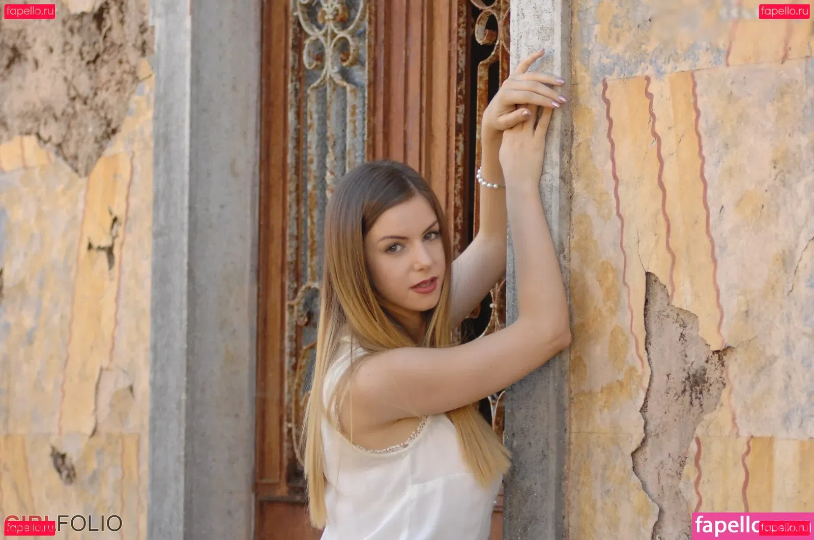 Stella Cox Onlyfans Photo Gallery 