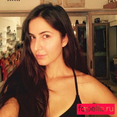 Katrina Kaif Nude Onlyfans Photo 22