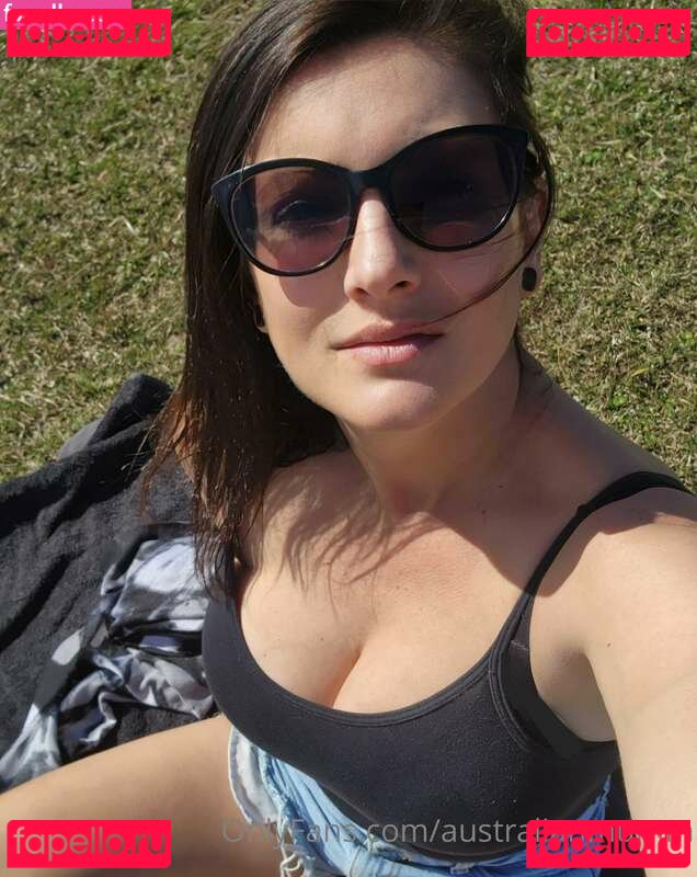 Australian Mumm Nude Onlyfans Photo 11