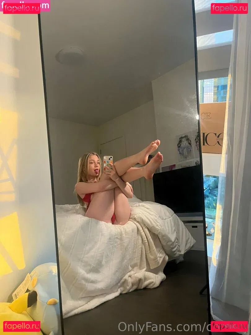 Comflly Onlyfans Photo Gallery 