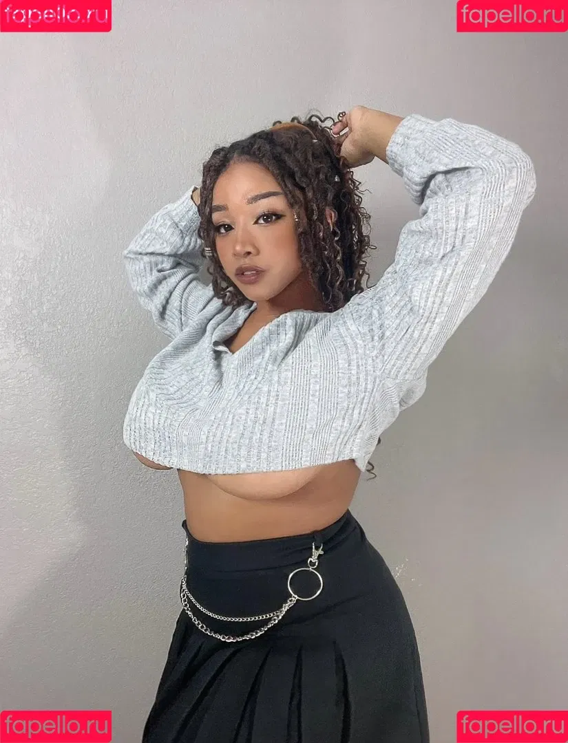 UniqueSora Onlyfans Photo Gallery 