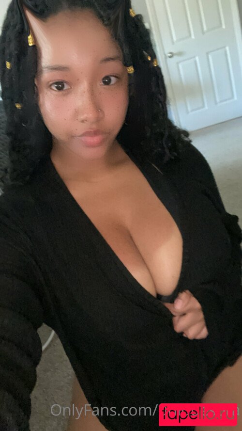 UniqueSora Onlyfans Photo Gallery 