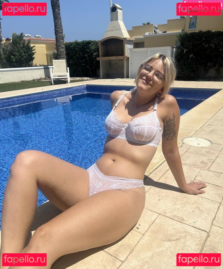 annablum Nude Onlyfans Photo 10