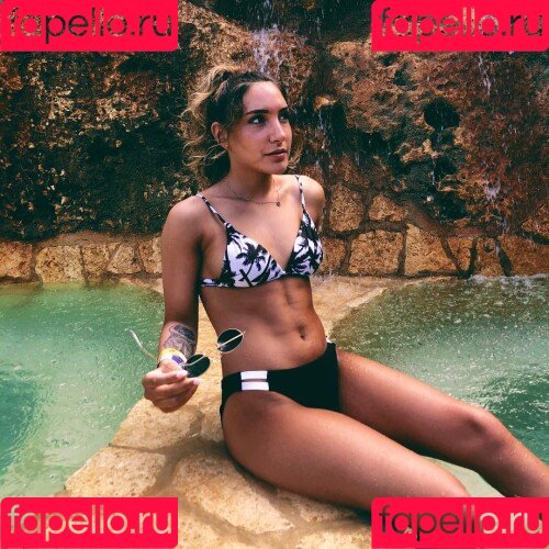 Nadia Amine Onlyfans Photo Gallery 