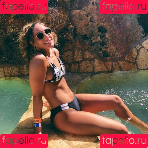 Nadia Amine Onlyfans Photo Gallery 